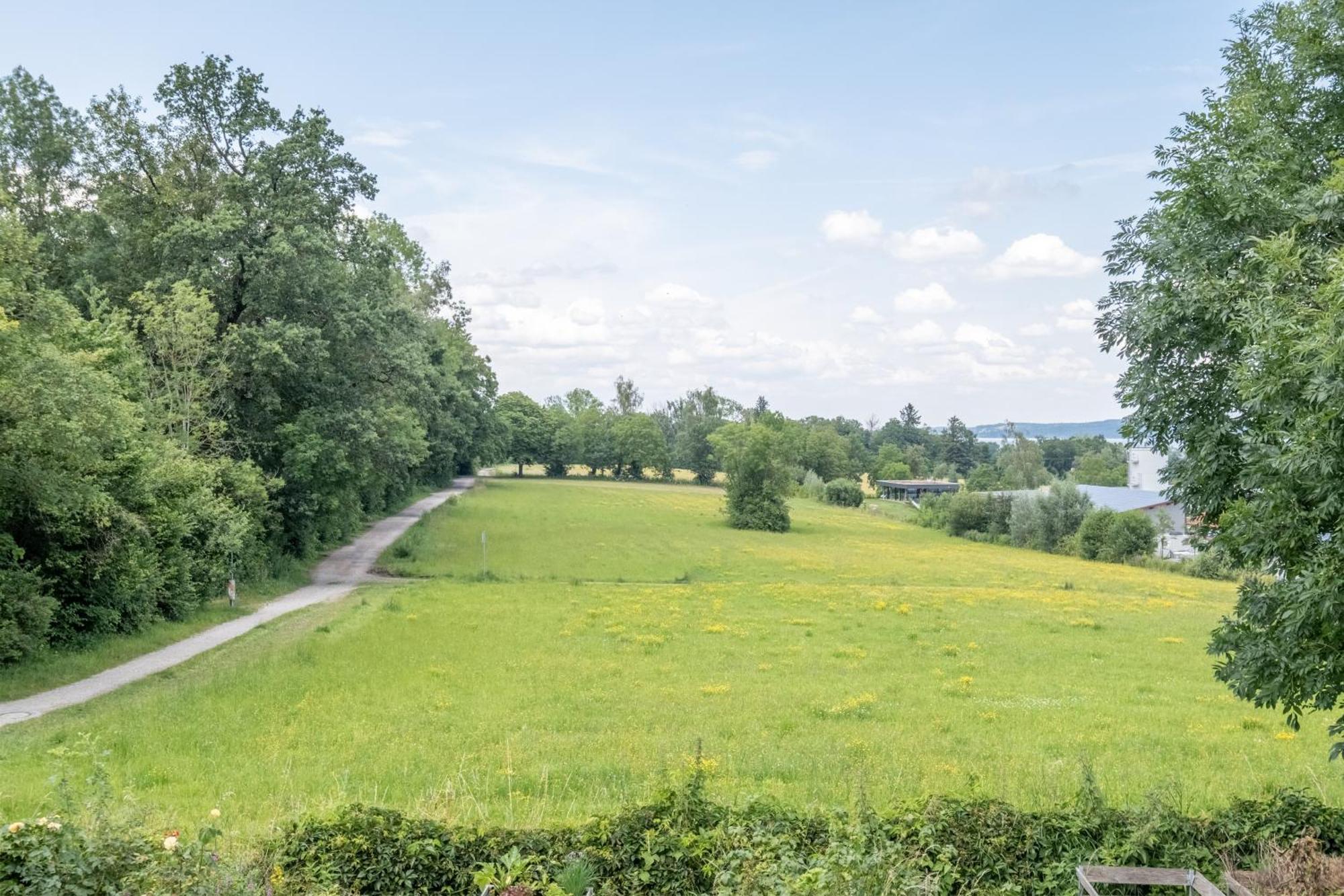 Gemuetliches Wohlfuehl-Apartment Mit Perfektem Seeblick Diessen am Ammersee Exterior foto